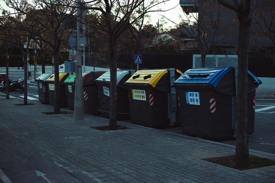 Eco-Friendly Waste Disposal: How Dumpster Rentals Help Recycling?